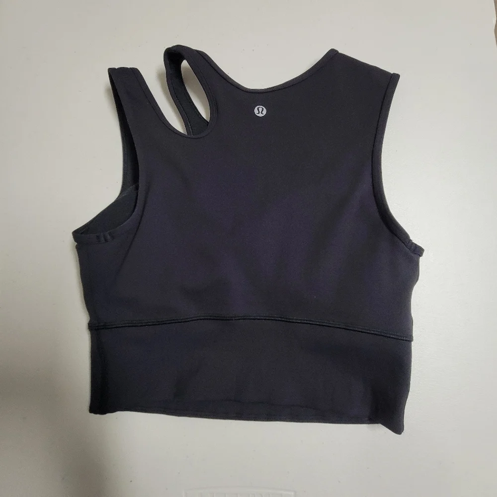 Lululemom Mastered Motion Cropped Tank Size 4.